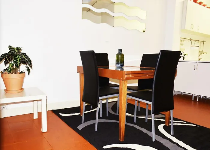 Bairro Alto Apartment *